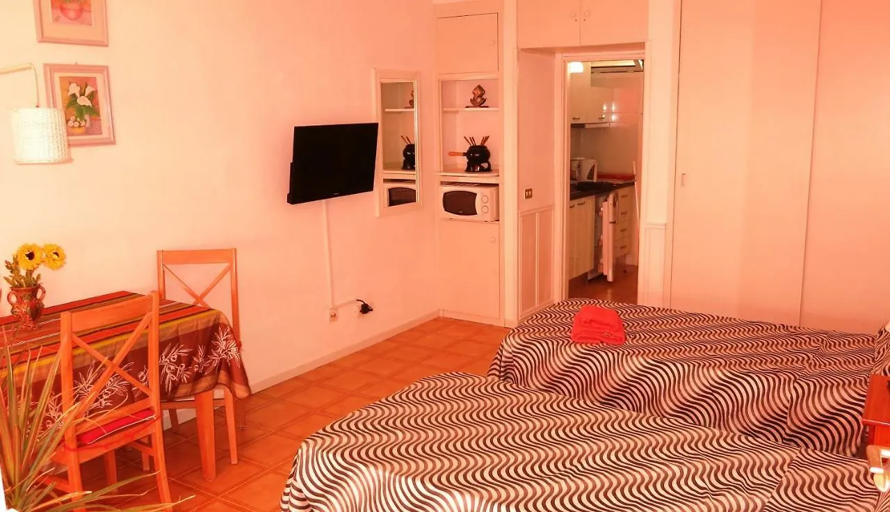 Studio in perfect location Playa de las Americas  0*, Playa de las Americas (Tenerife)